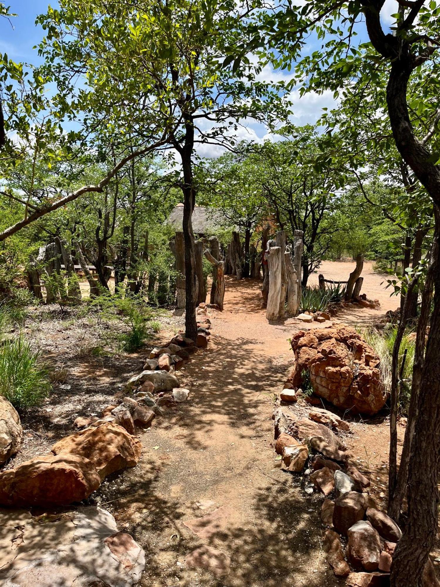 Kaoxa Bush Camp Hotel Alldays Exterior photo