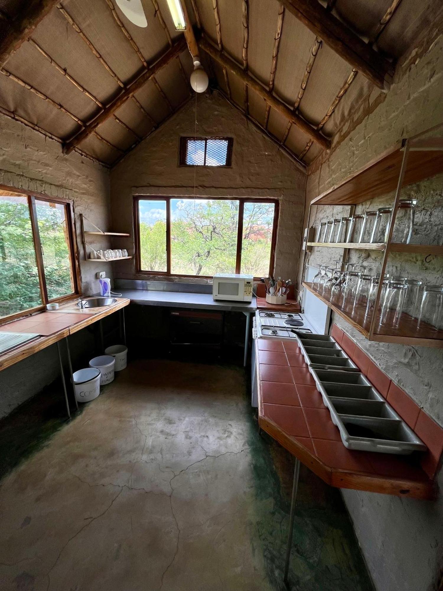 Kaoxa Bush Camp Hotel Alldays Exterior photo