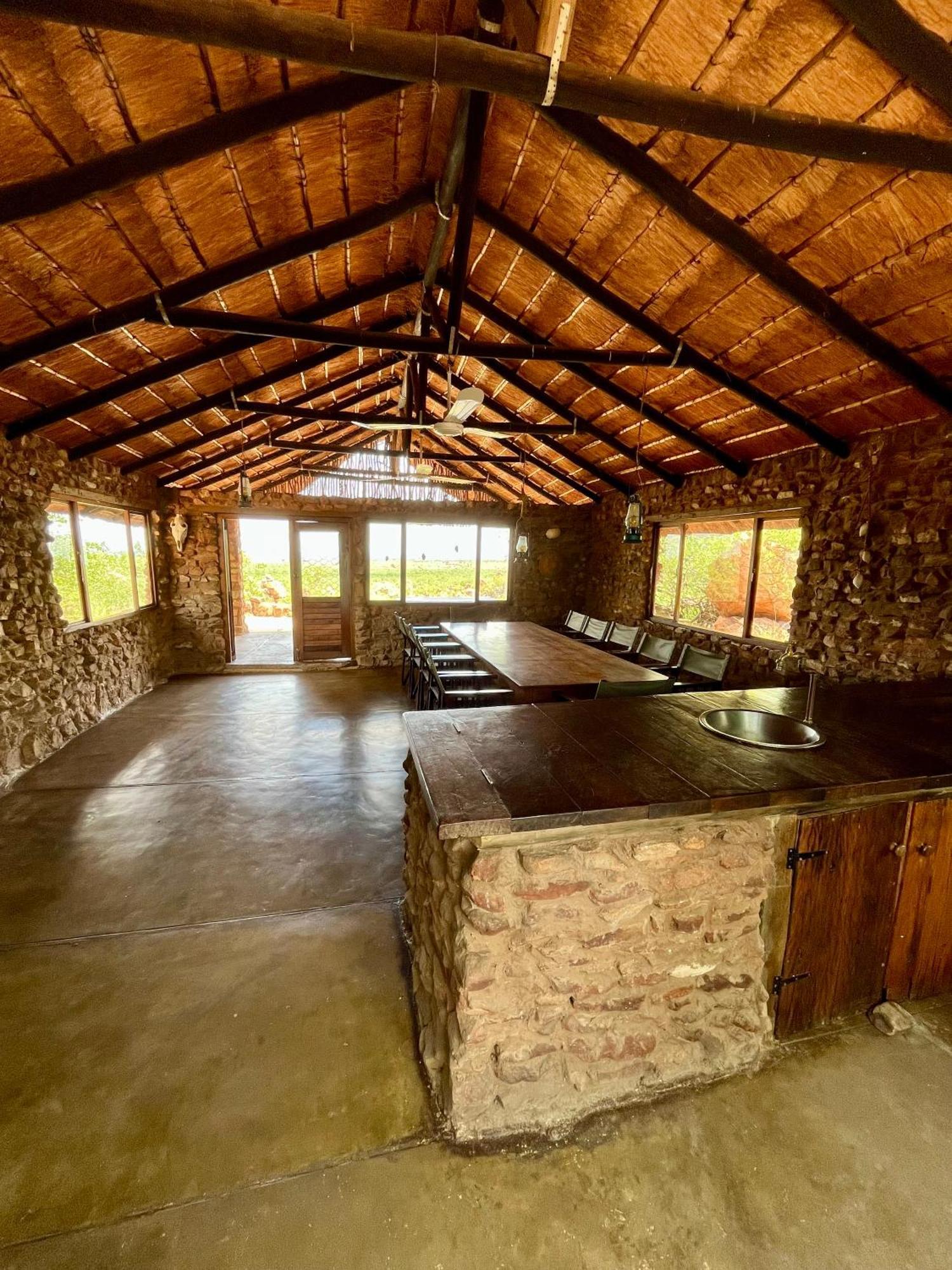 Kaoxa Bush Camp Hotel Alldays Exterior photo